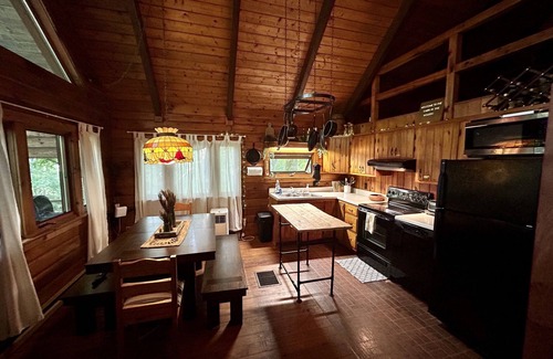 East Branch Cabin | Cabin in the Woods π³πͺ΅