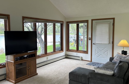 South Haven Cabin | Cabin in Turtle Bay connected to Clearwater Lake