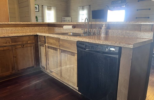 Irwinville Cabin | Cabin on 100 acres with pool