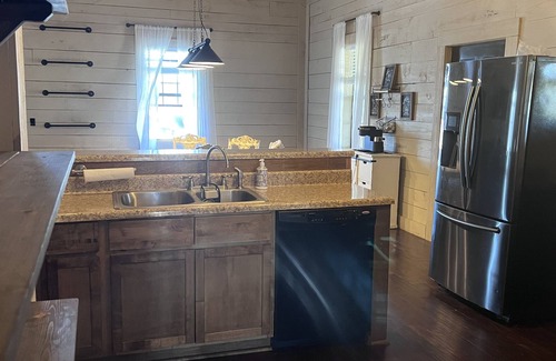Irwinville Cabin | Cabin on 100 acres with pool