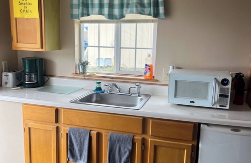 Fair Haven Cabin | Cabin on main. Walking distance to all attractions