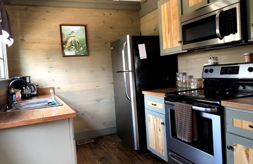 Rising Fawn Cabin | Cabin on the Hill In the Mountains