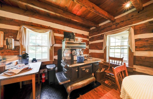 Pine Grove Mills Cabin | Cabin Vacation Rental ~ 8 Mi to Penn State!