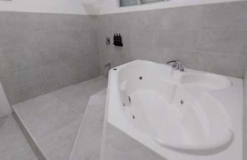 Quesada Hotel | Cabinas Plaza