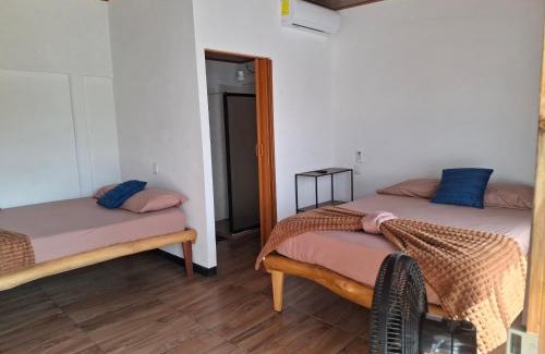 Hone Creek Hotel | Cabini Taz