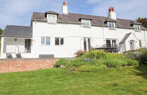 Menai Bridge House | Cae Gallt