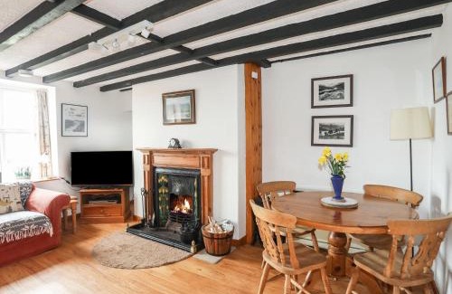 Beaumaris House | Cae Person
