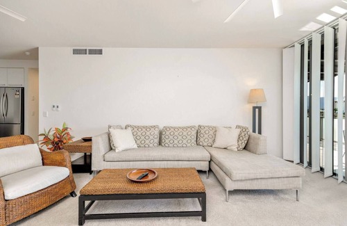 Cairns Central Business District Apartment | Cairns Coastal Charmer Your Waterfront Sanctuary