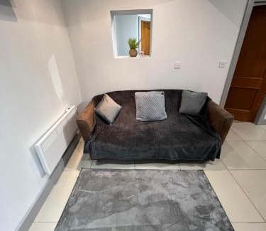 Warrington Apartment | Cairo Street Ground New