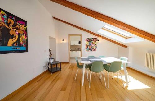Naples City Centre Apartment | Cairoli Building By Dimorra