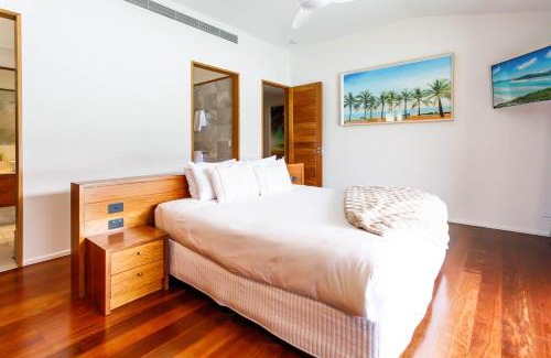 Airlie Beach House | Cala 14 - A Private Cove Retreat