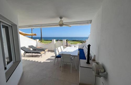 Calahonda Apartment | Calahonda beach paradise