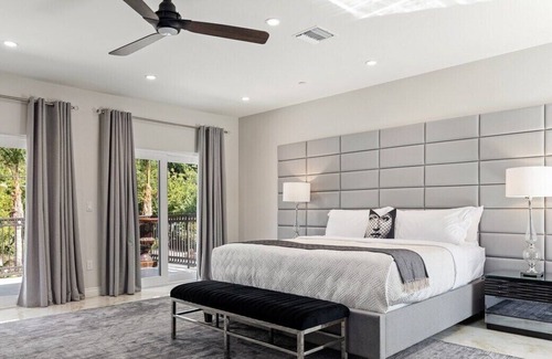 Woodland Hills Villa | California Living in a Beautiful Vacation Home