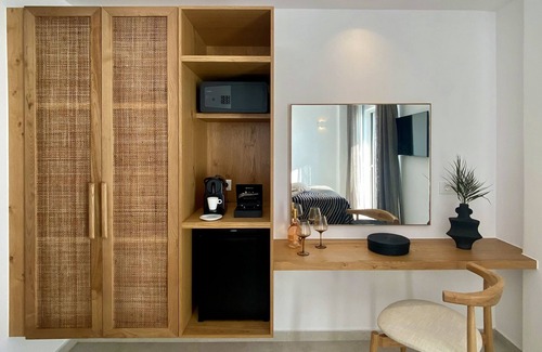 Tourlos Apartment | Calistus Mykonos