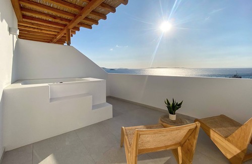 Tourlos Apartment | Calistus Mykonos