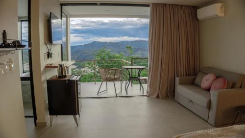 Alto Paraiso de Goias Cabin | Calliandra Suítes Minimalistas