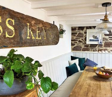 Kingsand House | Calm Cottage, Kingsand