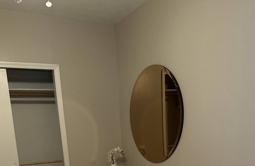 Canarsie House | Calm Lovely 2 bedroom home in the heart of Brooklyn