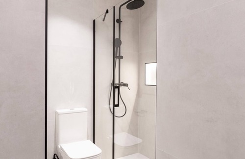Lista Hotel | Calma Rooms by Charming IV