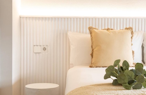 Lista Hotel | Calma Rooms by Charming IV