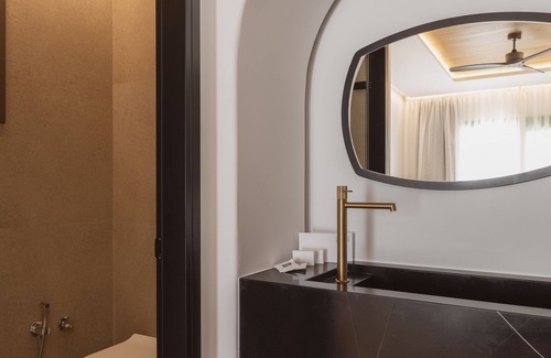 Psarou Hotel | Calma Suites Mykonos