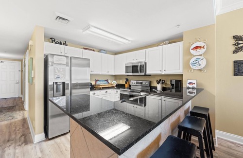 Panama City Beach Condo | Calypso Beach Resort by Panhandle Getaways