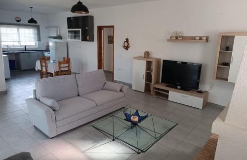 Agii Apostoli House | CAMARES HOUSE