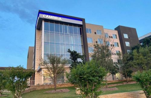 McNeil Hotel | Cambria Hotel Austin Uptown near the Domain