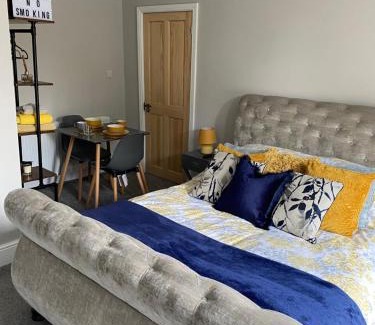 Lytham St. Anne's Apartment | Cambridge Villas Private Studio Lytham St Annes