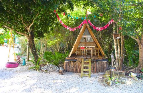 Akumal Apartment | CAMP AKUMAL - Hosted Family Bungalows
