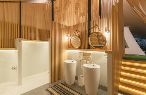 Mae Pim Hotel | CAMP CAYLA COASTA