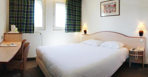Chenevier-Demenitroux Hotel | Campanile Créteil Centre