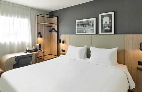 Argenteuil Hotel | Campanile Prime - Argenteuil