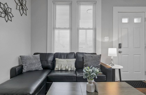 West Columbus House | Campbell's Buttercup Shotgun