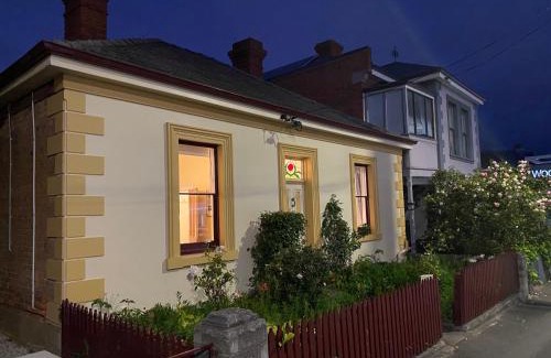 Hobart Central Business District House | Campbell St Cottage, Hobart CBD
