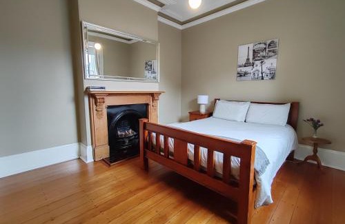 Hobart Central Business District House | Campbell St Cottage, Hobart CBD
