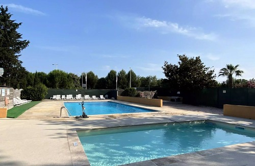 Villeneuve-les-Maguelone House | Camping Domaine de l'Arnel ** - Mobile Home Riviera 3 rooms 4 people Air-conditioned