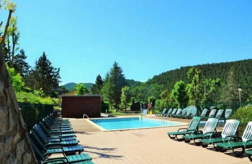 Meyrueis House | Camping 3 étoiles - Piscine - eeeggf