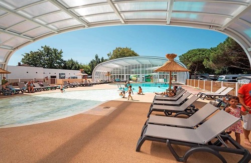 Pontaillac House | Camping 4 étoiles - Parc aquatique - eeibge