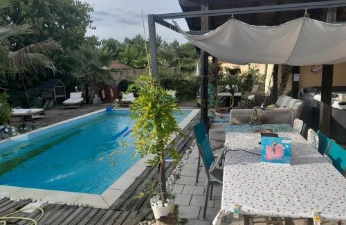 Pujo-le-Plan Other | Camping car au bord de l eau