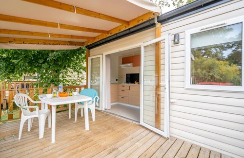 Salies-de-Bearn Hotel | Camping des Salines