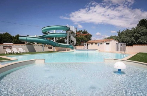 Les Achards House | Camping 3 étoiles - Piscine - ccafefb