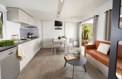 Tharon-Plage House | Camping - Parc aquatique - ccbafhh