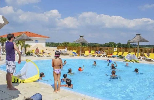 Tharon-Plage House | Camping - Parc aquatique - ccbafhh