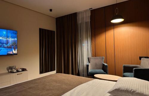 Taraz Hotel | Camping K