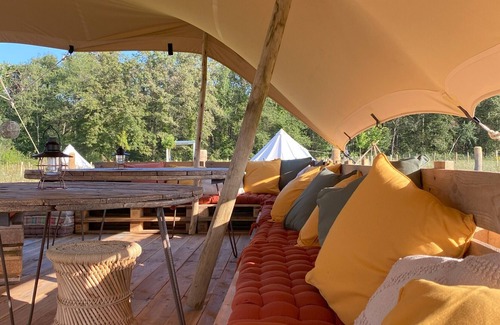 Thiel-sur-Acolin RV Rental | Camping La Bêle et Toile Tente L'exploratrice