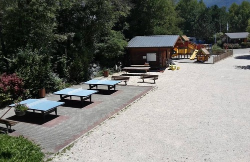 Le Bourg-d'Oisans Ski Chalet | Camping le Colporteur ****: at the foot of Alpe d'Huez
