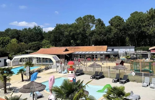 Saint-Laurent-de-Medoc House | Camping Le Paradis * - Mobile Home Arum 4 Rooms 6 People + TV