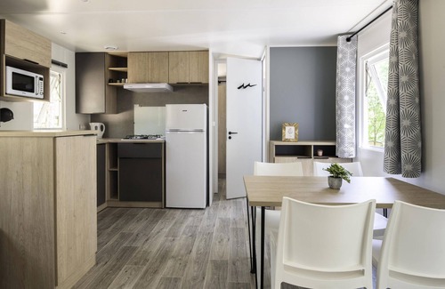 Bretagne-d'Armagnac House | Camping maeva Escapades Les Lacs d'Armagnac * - Comfort Mobile Home 3 Rooms 4 People