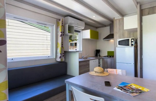 Greoux-les-Bains Ski Chalet | Camping Paradis La Pinède* - Chalet Pagnol 3 rooms 4 people Air-conditioned